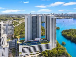 16385 Biscayne Boulevard 3103, North Miami Beach FL 33160