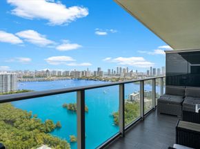 16385 Biscayne Boulevard 3103, North Miami Beach FL 33160