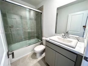 1088 NW 208th Terrace 1088, Miami Gardens FL 33169