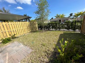 1088 NW 208th Terrace 1088, Miami Gardens FL 33169