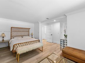 5236 Pine Tree Drive, Miami Beach FL 33140