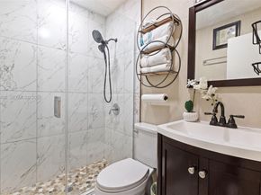 15600 NW 37th Place, Miami Gardens FL 33054