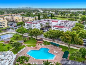 4270 NW 40th Street 401, Lauderdale Lakes FL 33319