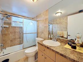 4270 NW 40th Street 401, Lauderdale Lakes FL 33319