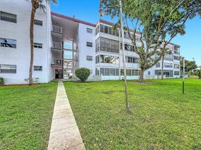 4270 NW 40th Street 401, Lauderdale Lakes FL 33319