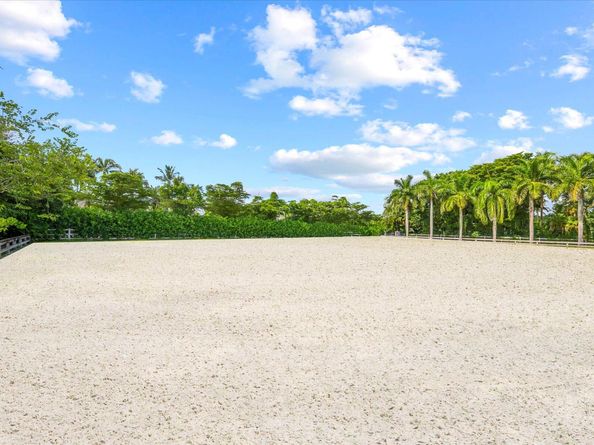 2439 Appaloosa Trail, Wellington FL 33414