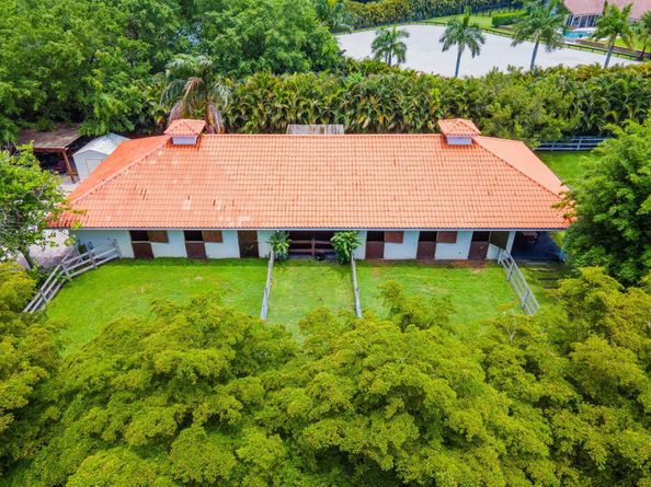 2439 Appaloosa Trail, Wellington FL 33414