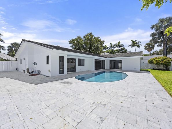 4121 NE 31st Avenue, Lighthouse Point FL 33064