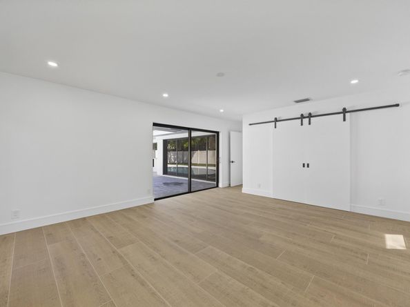 4121 NE 31st Avenue, Lighthouse Point FL 33064