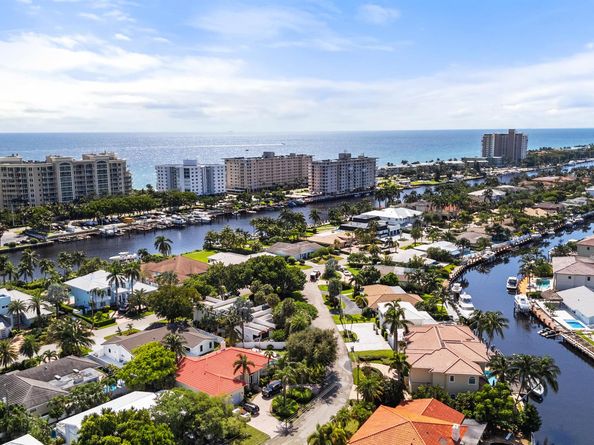 4121 NE 31st Avenue, Lighthouse Point FL 33064