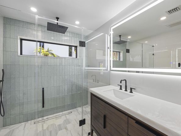 4121 NE 31st Avenue, Lighthouse Point FL 33064