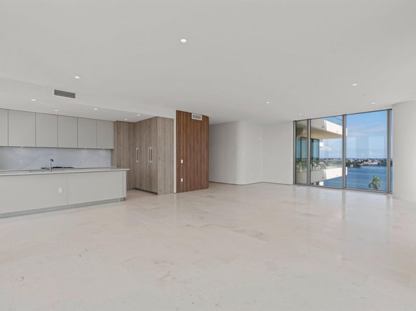 200 Arkona Court 801, West Palm Beach FL 33401