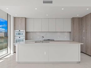 200 Arkona Court 801, West Palm Beach FL 33401