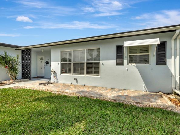 515 High Point Drive B, Delray Beach FL 33445