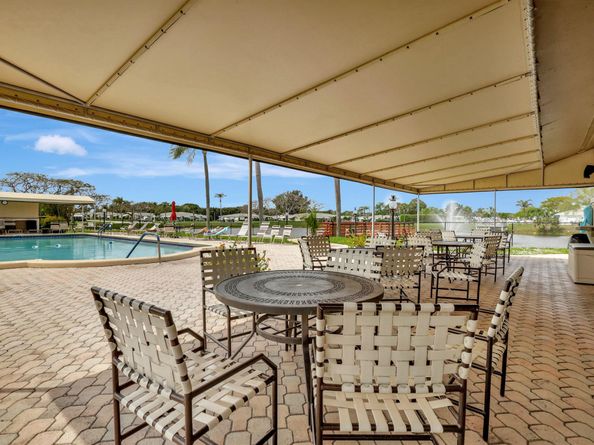 515 High Point Drive B, Delray Beach FL 33445