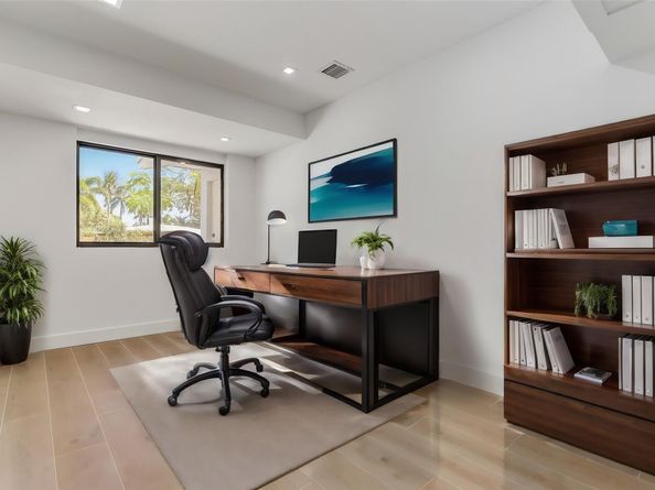 1561 SW 23rd Ave, Fort Lauderdale FL 33312
