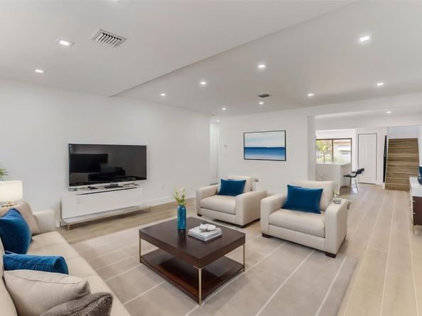1561 SW 23rd Ave, Fort Lauderdale FL 33312