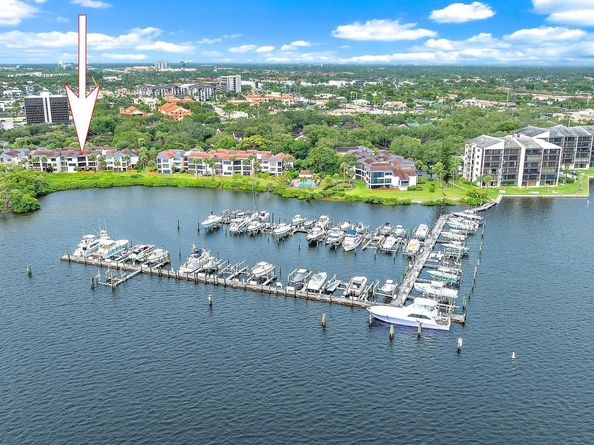 1660 Twelve Oaks Way 205, North Palm Beach FL 33408