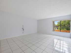 1660 Twelve Oaks Way 205, North Palm Beach FL 33408