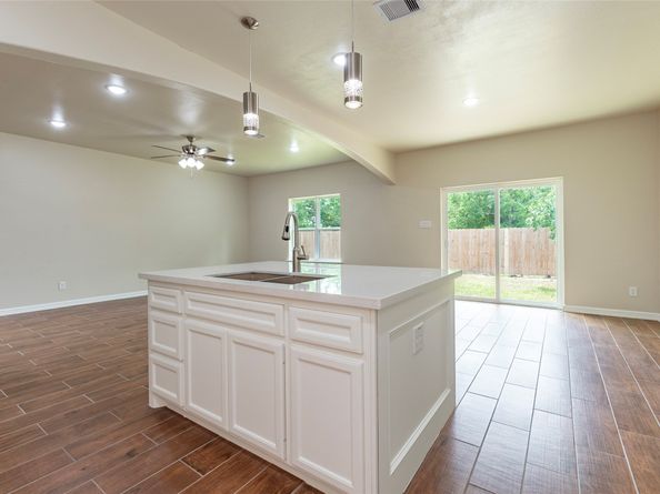 9718 Bennett Street, Houston TX 77029