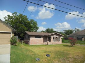 8110 Livingston, Houston TX 77051