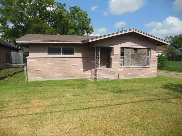 8110 Livingston, Houston TX 77051