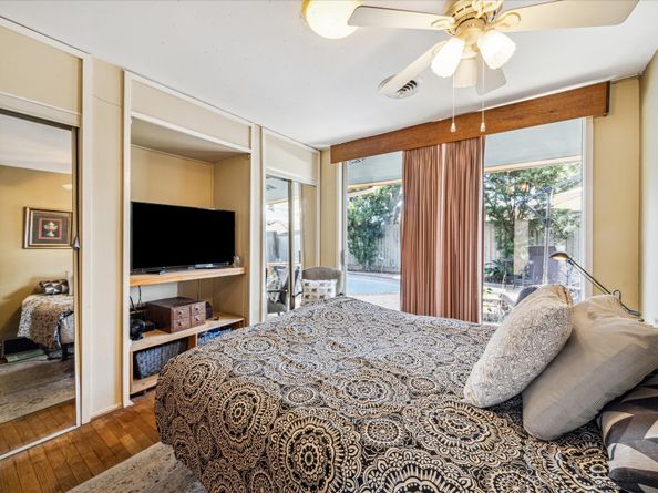 5327 Valkeith Drive, Houston TX 77096