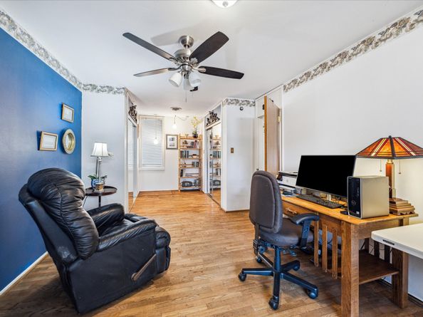 5327 Valkeith Drive, Houston TX 77096