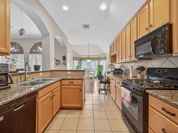 16827 Newlight Bend Drive, Houston TX 77095