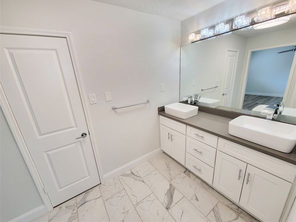 5402 Ariel Street, Houston TX 77096