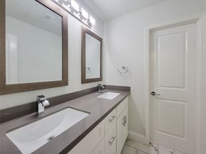 5402 Ariel Street, Houston TX 77096