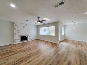 5402 Ariel Street, Houston TX 77096
