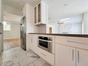 5402 Ariel Street, Houston TX 77096