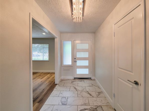 5402 Ariel Street, Houston TX 77096