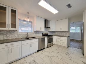 5402 Ariel Street, Houston TX 77096