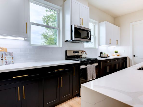 1306 Evelyn Street, Houston TX 77009