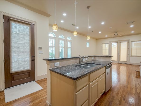 931 W 23rd Street K, Houston TX 77008