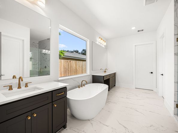 1905 Norcrest Drive, Houston TX 77055