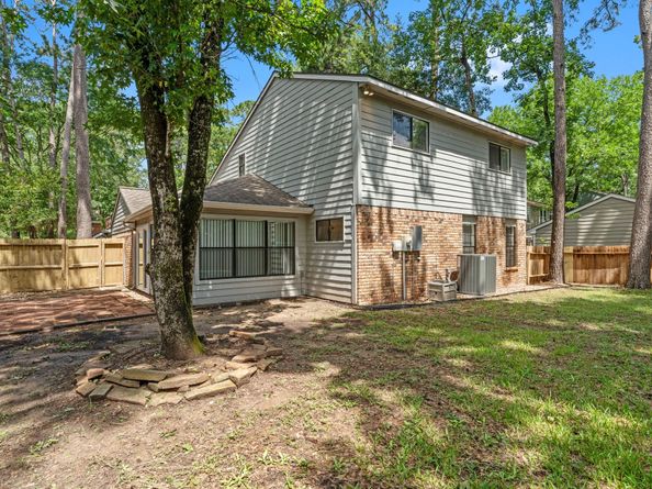 235 E Rainbow Ridge Circle, The Woodlands TX 77381