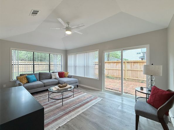 235 E Rainbow Ridge Circle, The Woodlands TX 77381