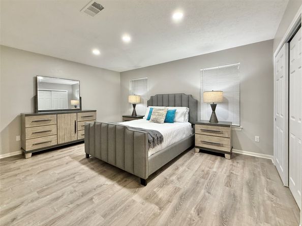 235 E Rainbow Ridge Circle, The Woodlands TX 77381
