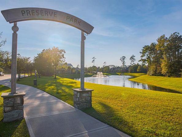8146 Laughing Falcon Trail, Conroe TX 77385