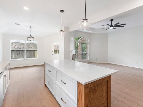 54 Legend Mill Court, The Woodlands TX 77382