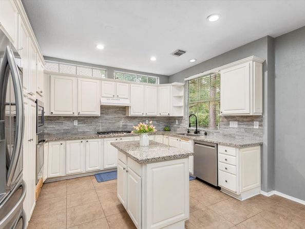 43 Glade Bank Place, The Woodlands TX 77382