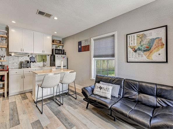 3906 Beggs Street, Houston TX 77009