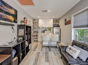 3906 Beggs Street, Houston TX 77009