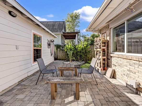 3906 Beggs Street, Houston TX 77009
