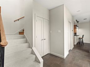 2409 Bering Drive 24, Houston TX 77057