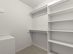2409 Bering Drive 24, Houston TX 77057