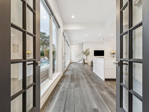 2114 Wroxton Road, Houston TX 77005
